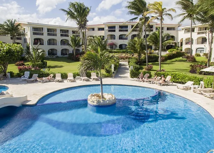 Xaman Ha Spacious Oceanfront Condominium Aparthotel Playa del Carmen
